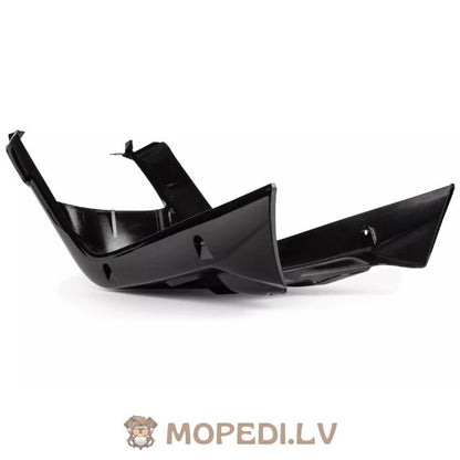 Juoda „Yamaha BW“ po 2004 m. kėbulo panelė